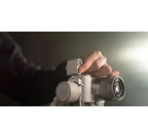 DJI RS 4 Mini, Gimbal Stabilizer for Cameras Canon/Sony/Panasonic/Nikon/Fujifilm, Auto Axis Locks, 2kg/4.4lbs Payload, Intelligent Tracking, Camera Gimbal, Camera Stabilizer, Native Vertical Shooting